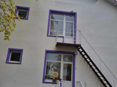 renovare fațada grădinița
