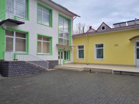 renovare fațada grădinița