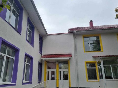 renovare fațada grădinița